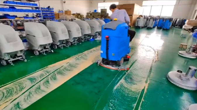 青岛2023年还在用人工的物业保洁不妨试试洗地机吧